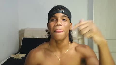 Snapshot of marcelo_dosantos77 chatting on 4, 6, 2026 MARCELO online show from 4, 6, 2026