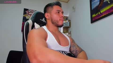 Snapshot of marco_diaz1 chatting on 1, 10, 2025 Marco Diaz online show from 1, 10, 2025