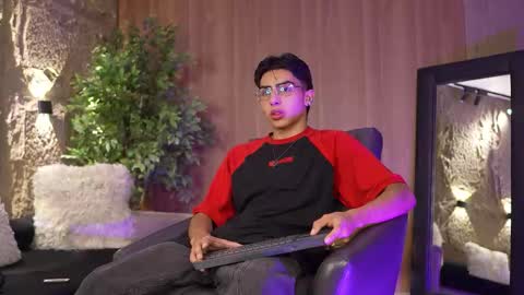 Marco and Ethan online show from 20, 10, 2025