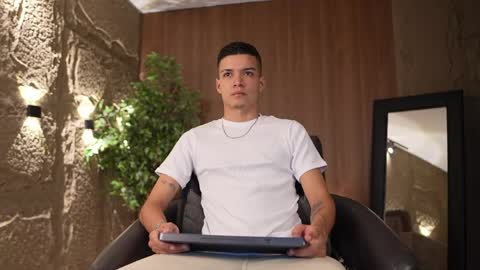 Marco and Ethan online show from 21, 4, 2026