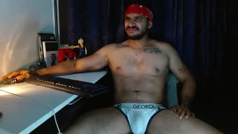 Snapshot of marcus_phoenix chatting on 14, 11, 2025 Marcus online show from 14, 11, 2025