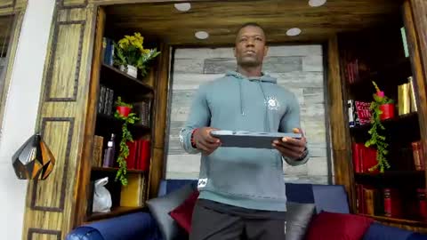 Snapshot of marcusblack_ chatting on 1, 7, 2026 Marcusssss online show from 1, 7, 2026