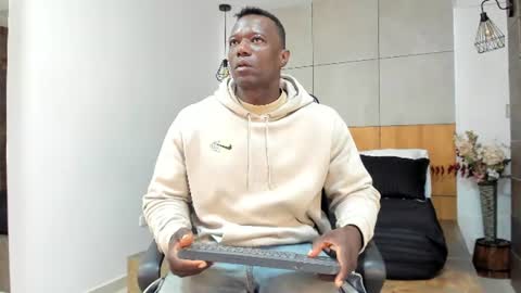 Snapshot of marcusblack_ chatting on 24, 7, 2026 Marcusssss online show from 24, 7, 2026
