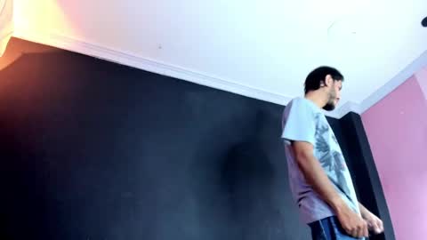 Snapshot of marcusgrayy chatting on 5, 4, 2026 Marcus online show from 5, 4, 2026