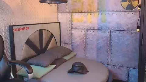 Snapshot of marcusrain_ chatting on 3, 10, 2025 Marcus online show from 3, 10, 2025