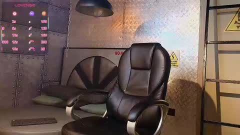 Snapshot of marcusrain_ chatting on 8, 10, 2025 Marcus online show from 8, 10, 2025