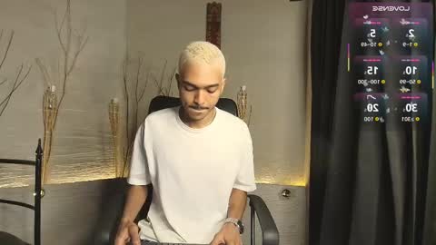 Snapshot of marcusrain_ chatting on 19, 10, 2025 Marcus online show from 19, 10, 2025