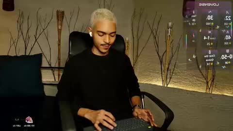 Snapshot of marcusrain_ chatting on 21, 10, 2025 Marcus online show from 21, 10, 2025