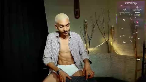 Snapshot of marcusrain_ chatting on 13, 11, 2025 Marcus online show from 13, 11, 2025