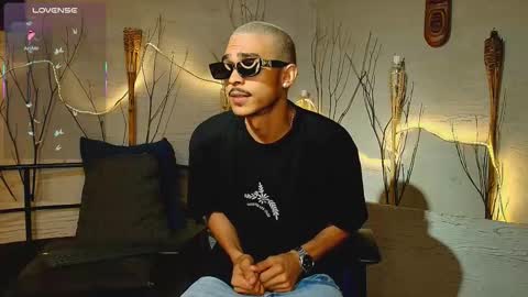 Snapshot of marcusrain_ chatting on 23, 11, 2025 Marcus online show from 23, 11, 2025