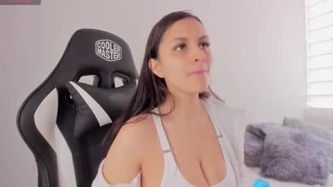 Snapshot of mardybum_ chatting on 27, 10, 2025 Maria online show from 27, 10, 2025