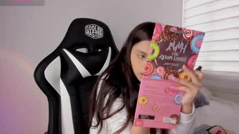 Snapshot of mardybum_ chatting on 21, 11, 2025 Maria online show from 21, 11, 2025