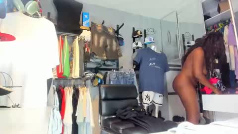 Mareia online show from 17, 10, 2025