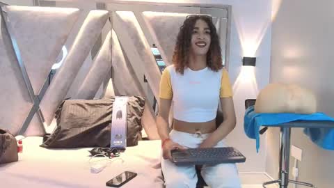 marfilastrom online show from 17, 10, 2025