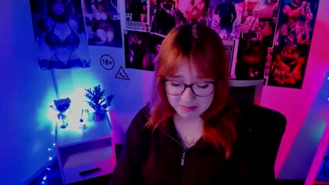 Snapshot of margaret_red chatting on 24, 9, 2025 Margaret online show from 24, 9, 2025