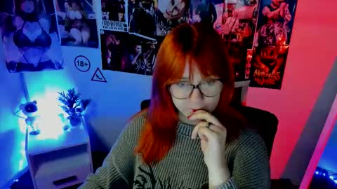 Snapshot of margaret_red chatting on 14, 10, 2025 Margaret online show from 14, 10, 2025