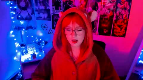 Snapshot of margaret_red chatting on 11, 11, 2025 Margaret online show from 11, 11, 2025