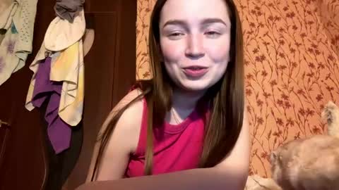 Chloe online show from 16, 4, 2026