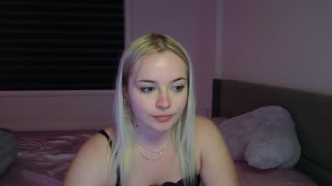 Snapshot of margot_robbie7 chatting on 22, 9, 2025 margot_robbie7 online show from 22, 9, 2025