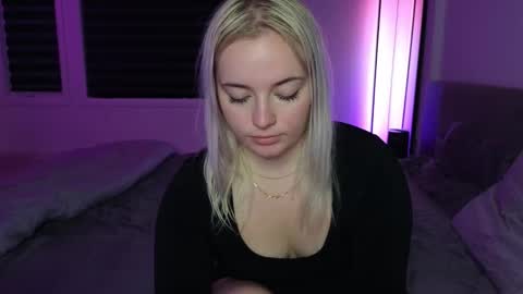 Snapshot of margot_robbie7 chatting on 13, 10, 2025 margot_robbie7 online show from 13, 10, 2025