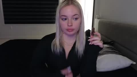 Snapshot of margot_robbie7 chatting on 3, 11, 2025 margot_robbie7 online show from 3, 11, 2025