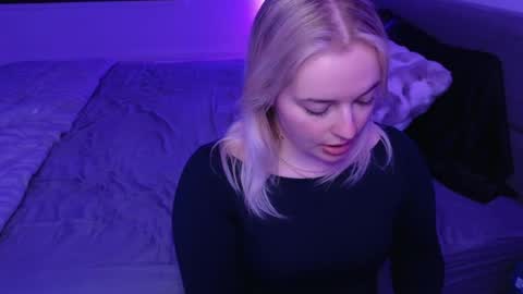 Snapshot of margot_robbie7 chatting on 14, 5, 2026 margot_robbie7 online show from 14, 5, 2026