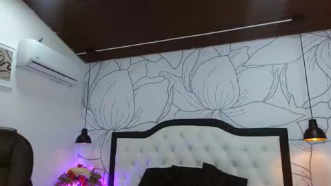 Margot  online show from 24, 3, 2026