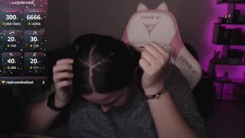 mari moore online show from 19, 10, 2025