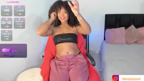 V A N E S S A  online show from 8, 3, 2025