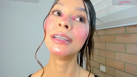 Snapshot of maria_sofii chatting on 2, 1, 2025 S O F I A model independent online show from 2, 1, 2025