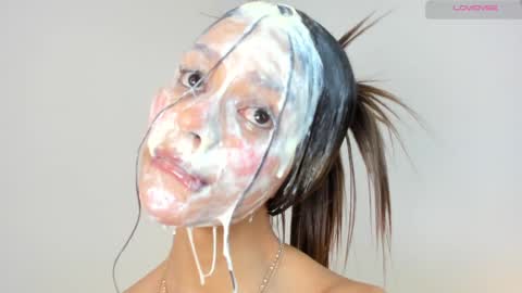 Snapshot of maria_sofii chatting on 14, 1, 2025 S O F I A model independent online show from 14, 1, 2025