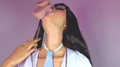 Snapshot of maria_sofii chatting on 3, 10, 2025 S O F I A model independent online show from 3, 10, 2025