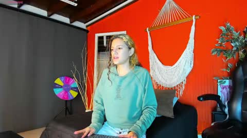 maria_turner1 online show from 7, 5, 2026