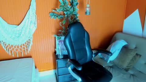 maria_turner1 online show from 11, 5, 2026