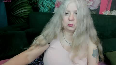 Snapshot of mariabelladonna chatting on 15, 5, 2026 Maria online show from 15, 5, 2026