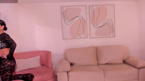 MARIA HERRERA  online show from 13, 11, 2025