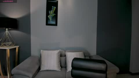 MARIA HERRERA  online show from 28, 4, 2026