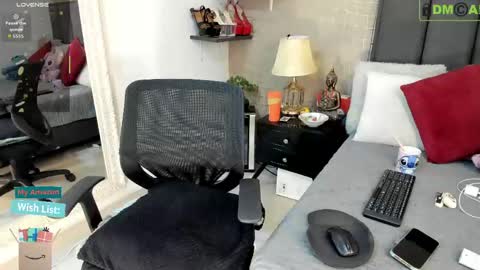 Mar y online show from 17, 4, 2026