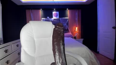 Mariana Castro online show from 25, 10, 2025