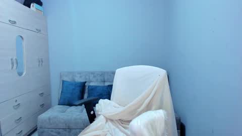    online show from 23, 2, 2025