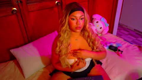 Mariana Prada online show from 23, 11, 2025