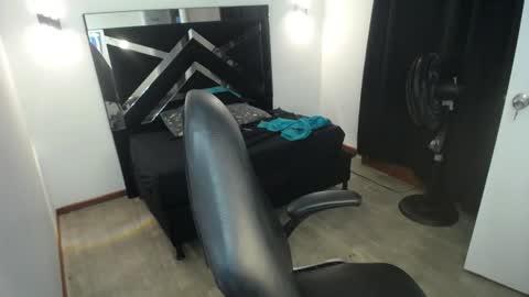 Snapshot of marianarojas_ chatting on 21, 6, 2026 Mariana online show from 21, 6, 2026