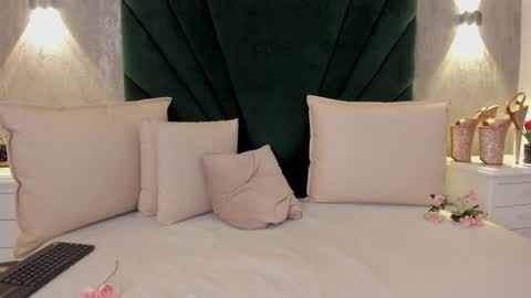 Mariana online show from 7, 12, 2024