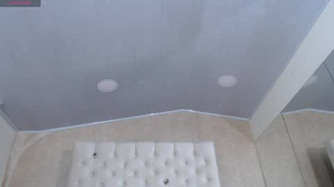 la crespa x online show from 21, 4, 2026