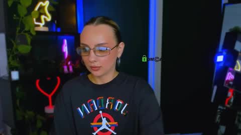 marianna gray online show from 10, 4, 2026