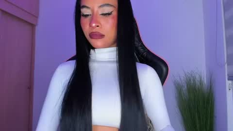 M A R I A N E online show from 5, 7, 2026