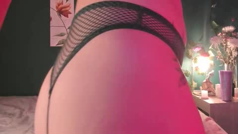 Theressa online show from 5, 10, 2025