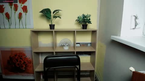 Snapshot of mariatess_ chatting on 9, 1, 2025 Mariia online show from 9, 1, 2025