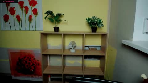 Snapshot of mariatess_ chatting on 5, 2, 2025 Mariia online show from 5, 2, 2025