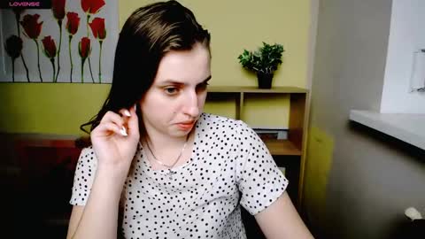 Snapshot of mariatess_ chatting on 6, 3, 2025 Mariia online show from 6, 3, 2025